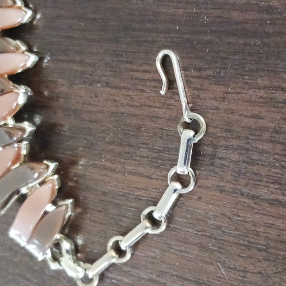 Vintage 1950s Lisner Choker/Necklace,  17" shades of brown - Picture 8 of 9